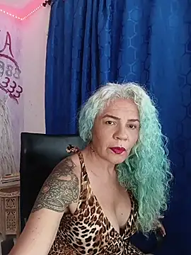 freyadevil333 online show from April 24, 3:52 am