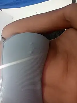 Snapshot of freyadevil333 chatting on December 3, 3:29 am freyadevil333 online show from December 3, 3:29 am