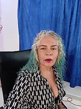 Snapshot of freyadevil333 chatting on June 8, 1:55 pm freyadevil333 online show from June 8, 1:55 pm
