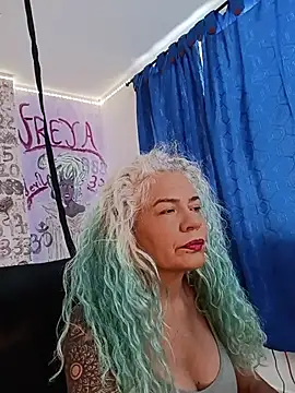 Snapshot of freyadevil333 chatting on June 26, 3:29 pm freyadevil333 online show from June 26, 3:29 pm