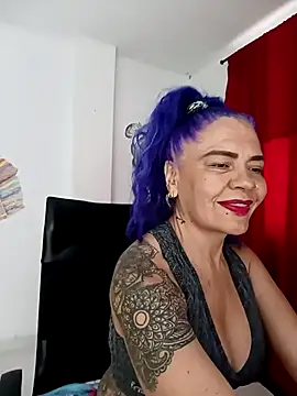 Snapshot of freyadevil333 chatting on October 2, 11:24 am freyadevil333 online show from October 2, 11:24 am