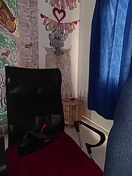 freyadevil333 online show from February 13, 9:26 pm