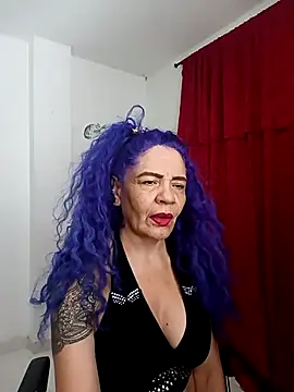 Snapshot of freyadevil333 chatting on September 21, 6:07 am freyadevil333 online show from September 21, 6:07 am