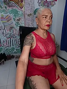 freyadevil333 online show from February 19, 6:43 am