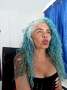 freyadevil333 online show from December 5, 6:39 pm