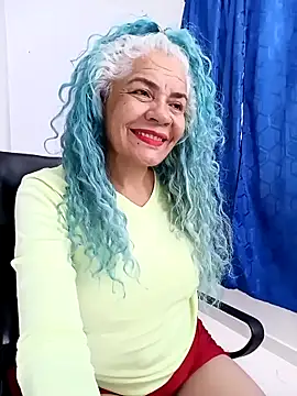 freyadevil333 online show from December 13, 9:43 pm