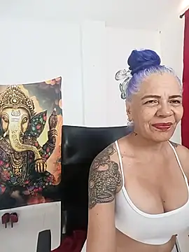 Snapshot of freyadevil333 chatting on October 26, 9:37 pm freyadevil333 online show from October 26, 9:37 pm