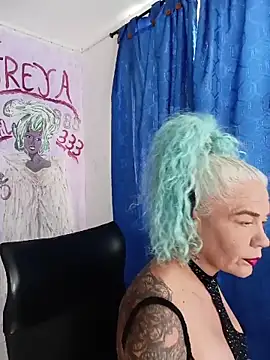freyadevil333 online show from April 29, 9:54 pm