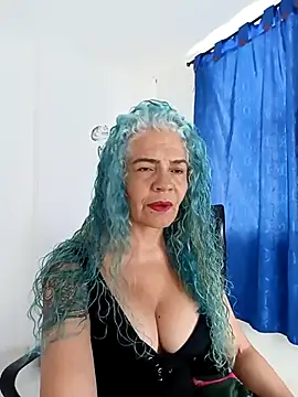 Snapshot of freyadevil333 chatting on November 25, 1:22 pm freyadevil333 online show from November 25, 1:22 pm