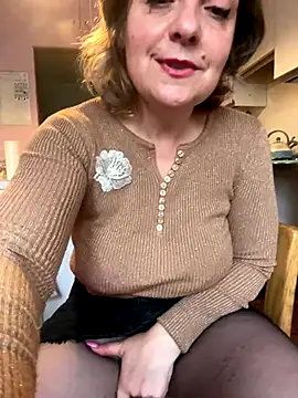 Sunbelxx online show from November 18, 8:50 am