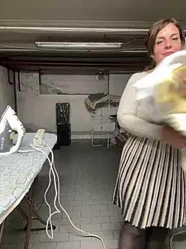 Sunbelxx online show from November 27, 9:21 am