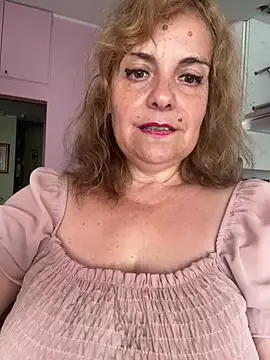 Snapshot of Sunbelxx chatting on July 20, 8:32 am Sunbelxx online show from July 20, 8:32 am