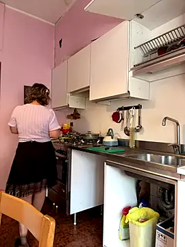 Sunbelxx online show from September 24, 10:00 am