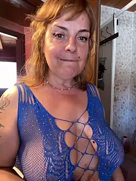Snapshot of Sunbelxx chatting on July 2, 12:22 pm Sunbelxx online show from July 2, 12:22 pm