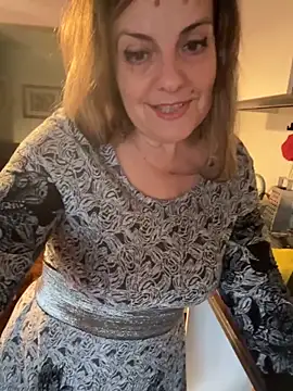 Sunbelxx online show from December 2, 9:00 am