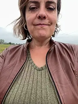 Sunbelxx online show from October 3, 11:56 am