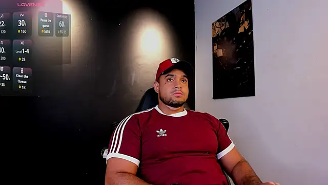 Big furry bear13 online show from March 28, 7:20 am