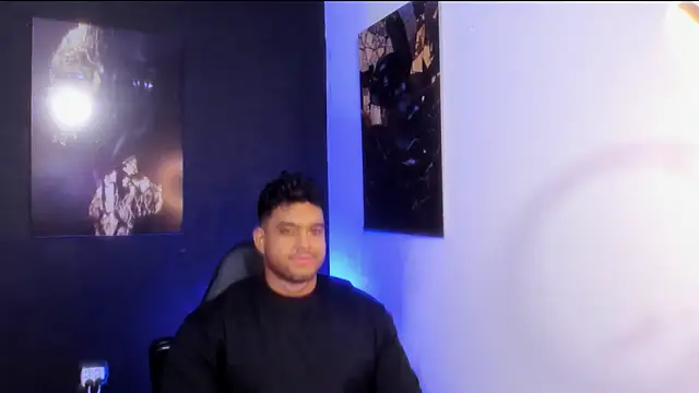 Snapshot of Big_furry_bear13 chatting on November 15, 7:34 am Big furry bear13 online show from November 15, 7:34 am