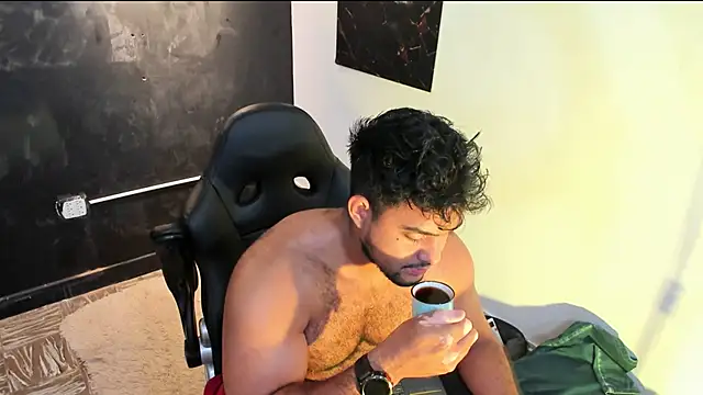 Big furry bear13 online show from February 21, 7:54 am