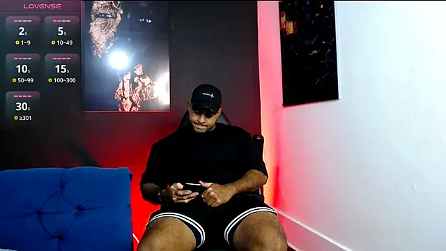 Big furry bear13 online show from January 9, 8:38 pm