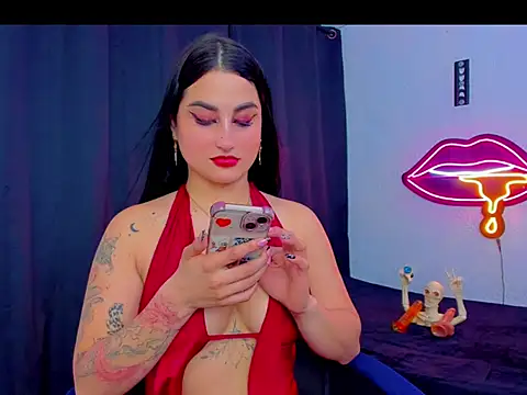 Snapshot of sunshine_uwu22 chatting on July 15, 6:04 pm sunshine uwu22 online show from July 15, 6:04 pm