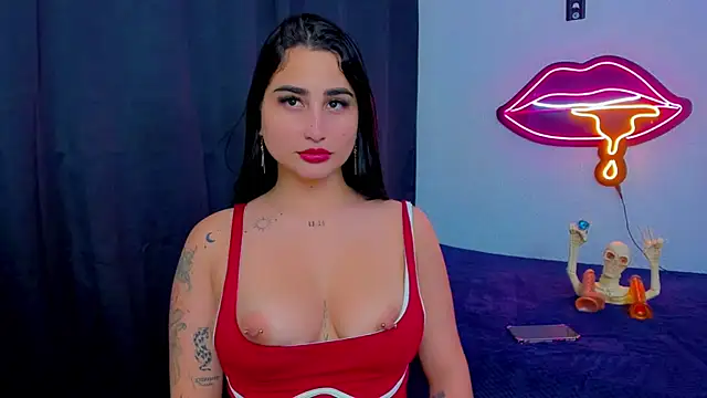 Snapshot of sunshine_uwu22 chatting on May 30, 8:14 pm sunshine uwu22 online show from May 30, 8:14 pm