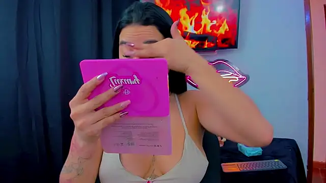 sunshine uwu22 online show from March 3, 7:43 pm