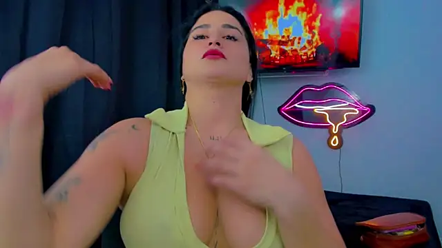 sunshine uwu22 online show from March 25, 7:13 pm