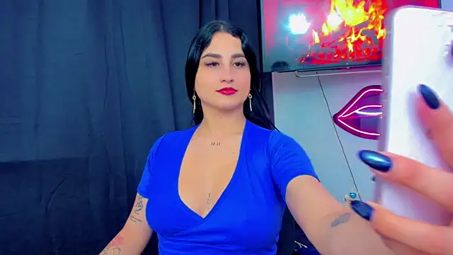 Snapshot of sunshine_uwu22 chatting on April 28, 7:40 pm sunshine uwu22 online show from April 28, 7:40 pm