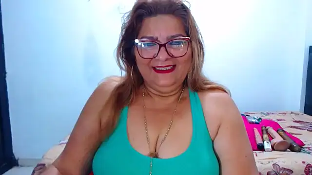 Snapshot of maturehot649 chatting on September 11, 1:33 pm maturehot649 online show from September 11, 1:33 pm