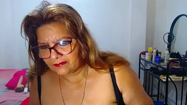 maturehot649 online show from March 24, 2:06 pm