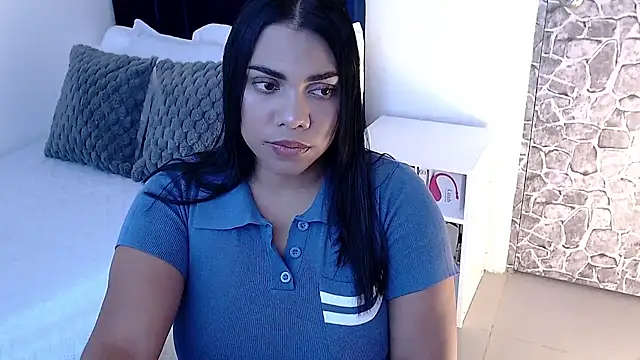 Snapshot of angela_santana_ chatting on September 24, 7:31 pm angela santana online show from September 24, 7:31 pm