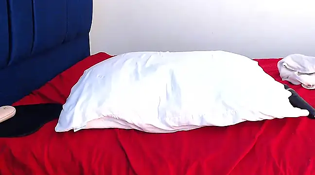 Snapshot of angela_santana_ chatting on February 24, 9:20 pm angela santana online show from February 24, 9:20 pm