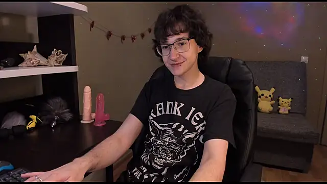 zackstivens online show from February 7, 11:55 pm
