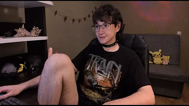 zackstivens online show from February 9, 10:00 pm