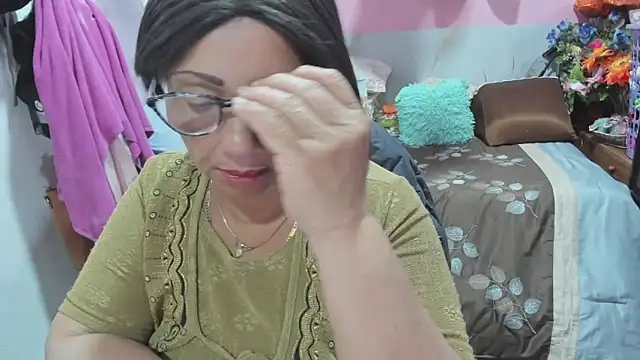 Mrs mommy  online show from June 17, 7:13 pm