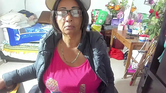 Snapshot of Mrs_mommy_ chatting on September 27, 10:05 pm Mrs mommy online show from September 27, 10:05 pm