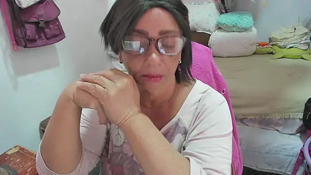 Mrs mommy  online show from April 10, 7:21 pm