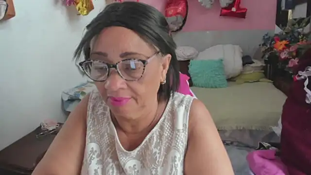 Mrs mommy  online show from March 21, 7:40 pm