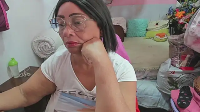 Mrs mommy  online show from March 29, 8:43 pm