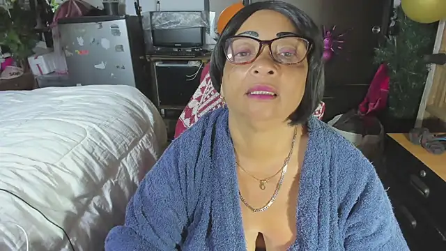 Snapshot of Mrs_mommy_ chatting on November 14, 4:54 pm Mrs mommy online show from November 14, 4:54 pm