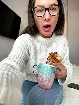 HotXMom online show from January 16, 7:45 am