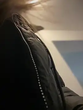 Snapshot of HotXMom chatting on November 26, 7:08 am HotXMom online show from November 26, 7:08 am