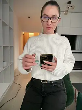 HotXMom online show from January 11, 6:53 am