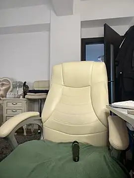 HotXMom online show from July 17, 6:54 am