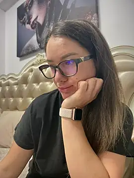 HotXMom online show from June 12, 6:22 am