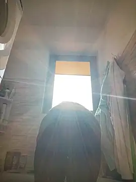 HotXMom online show from April 22, 5:58 am