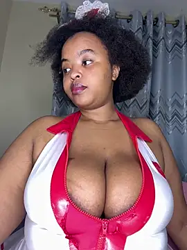 Linahlove online show from May 31, 8:20 pm