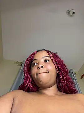 Linahlove online show from May 24, 9:26 pm