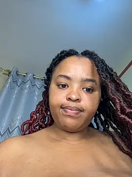 Linahlove online show from November 14, 6:33 pm